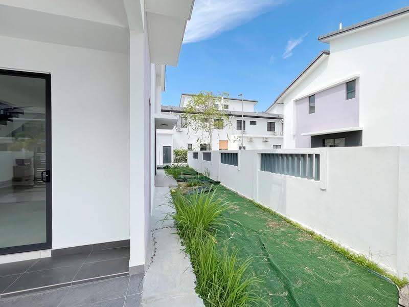 2-storey Terraced House for Rent in Telok Panglima Garang (Selangor) - Charlie Gan - Exterior - PropertyGuru.com.my