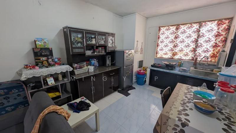 Flat for Sale at Flat Taman Ungku Tun Aminah - Ming Yeap - Kitchen - PropertyGuru.com.my