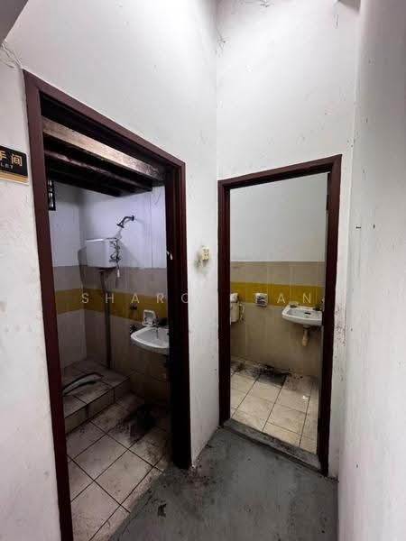 Kedai untuk Disewa di Iskandar Puteri (Nusajaya) (Johor) - Sharon Tan - Bathroom - PropertyGuru.com.my