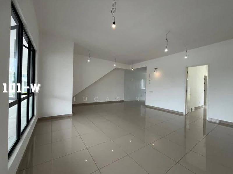 Rumah Bandar untuk Dijual di Eco Ardence (Setia Alam) - Lucas Ng - Living Room - PropertyGuru.com.my