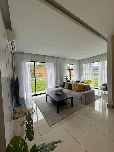 2-storey Terraced House for Sale in Taman Sempurna Jaya (Semenyih) - Christin Yong - Living Room - PropertyGuru.com.my