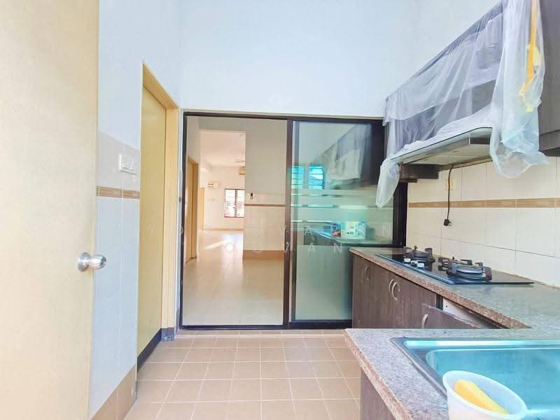 Rumah Teres untuk Disewa di Bandar Puteri Klang (Klang) - Yogesvaran Poovan - Kitchen - PropertyGuru.com.my
