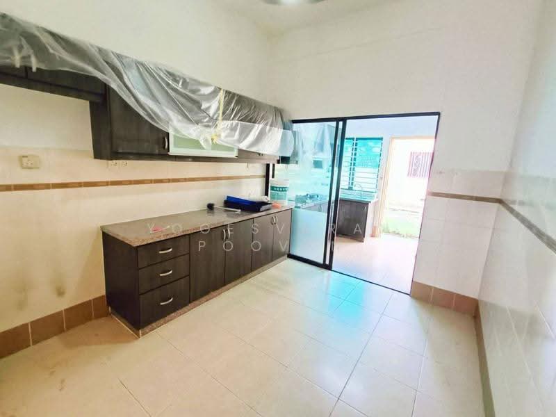 Rumah Teres untuk Disewa di Bandar Puteri Klang (Klang) - Yogesvaran Poovan - Kitchen - PropertyGuru.com.my