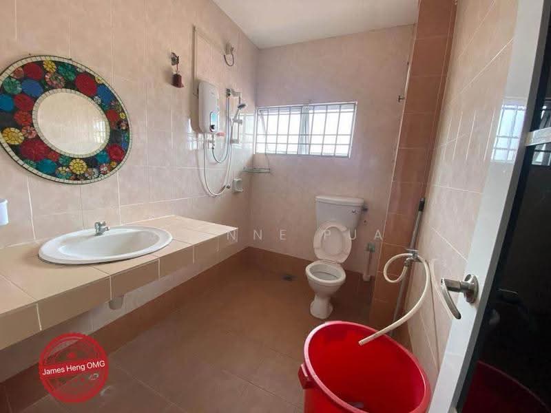 2-storey Terraced House for Sale in Bandar Bukit Tinggi 2 (Klang) - Joanne Pua - Bathroom - PropertyGuru.com.my