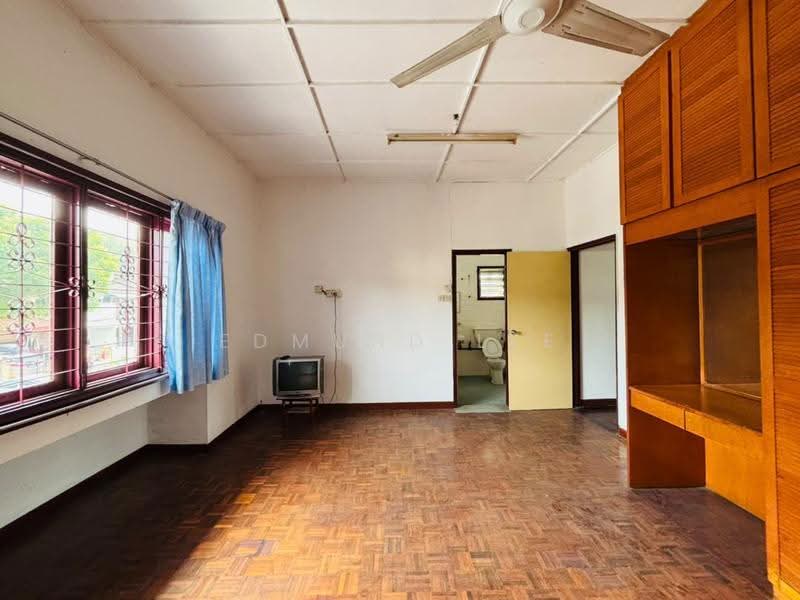 2-storey Terraced House for Sale in SS5 (Petaling Jaya) - Edmund Lee - Bathroom - PropertyGuru.com.my