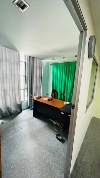 Shop / Office for Rent in Seri Kembangan (Selangor) - Janet Au - Study - PropertyGuru.com.my
