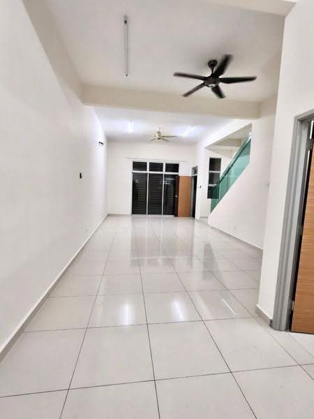 2-storey Terraced House for Sale in Taman JP Perdana (Johor Bahru) - Andrew Teo - Living Room - PropertyGuru.com.my