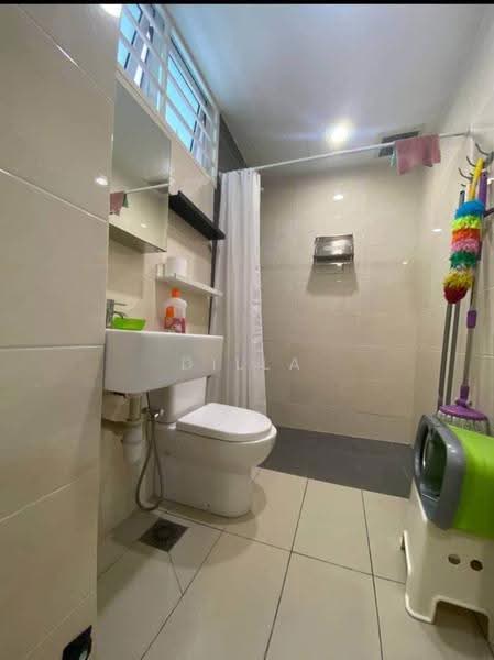 Service Residence for Sale at De Centrum Residences - DILLA YUSOFF - Bathroom - PropertyGuru.com.my