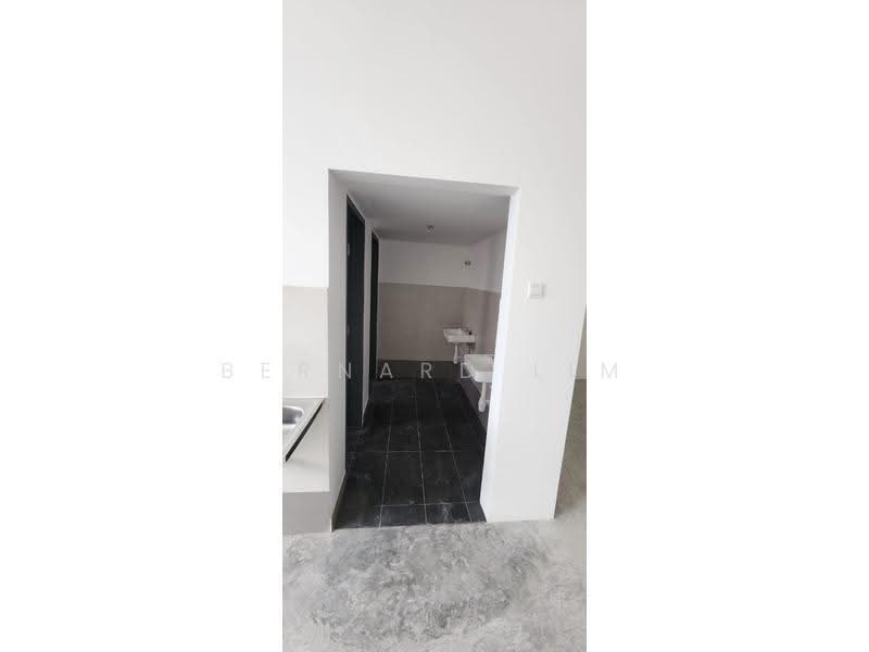 Shop for Rent in Bandar Baru Permas Jaya (Permas Jaya) - Bernard Lim - Bathroom - PropertyGuru.com.my