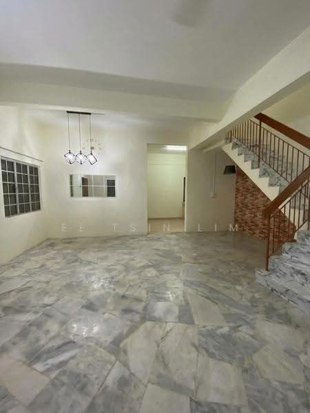 Rumah Teres 2-Tingkat untuk Disewa di Bandar Mahkota Cheras (Cheras) - Ee Tsin Lim - Living Room - PropertyGuru.com.my