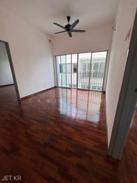 Rumah Kluster untuk Dijual di Bandar Parklands (Klang) - Daniel Kok - Living Room - PropertyGuru.com.my