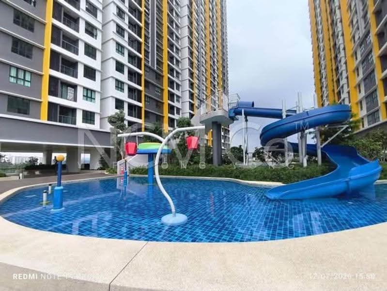 Service Residence for Sale at Parkland Residence @ Kajang 2 - Yap Yong Yong - Pool - PropertyGuru.com.my