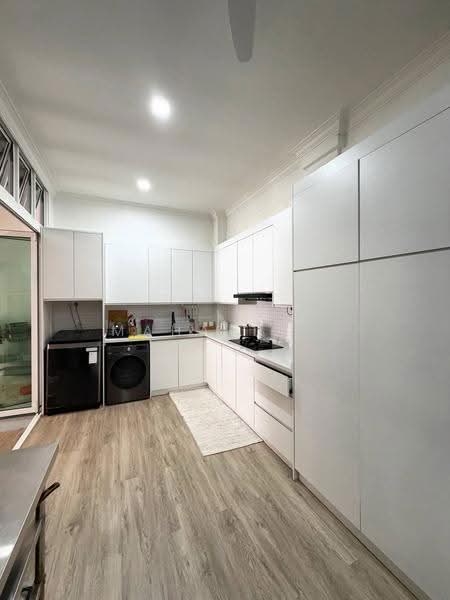 Bungalow House for Sale in Bandar Putra Permai (Seri Kembangan) - Mahafiz . - PropertyGuru.com.my