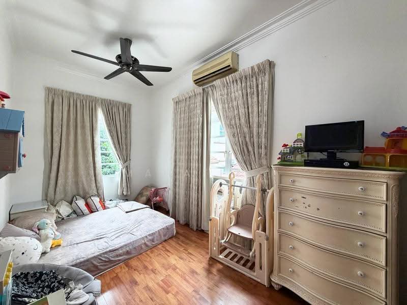 Bungalow House for Sale in Bandar Putra Permai (Seri Kembangan) - Mahafiz . - PropertyGuru.com.my