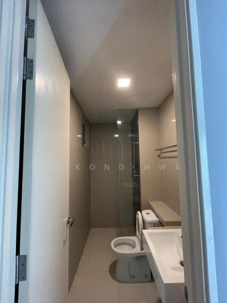 Service Residence for Sale at Desa Green - Iu Kong Hwa - Bathroom - PropertyGuru.com.my