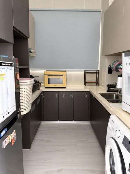 Condominium for Sale at Amberside @ Country Garden Danga Bay - NG ZEN XI - Kitchen - PropertyGuru.com.my