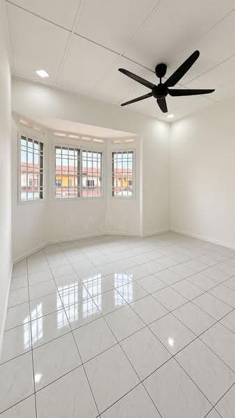 2-storey Terraced House for Sale in Taman Pulai Indah (Johor Bahru) - Daniel Yong - Living Room - PropertyGuru.com.my
