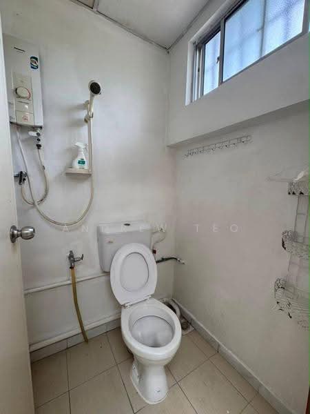 2-storey Terraced House for Sale in Taman Puteri Wangsa (Ulu Tiram) - Andrew Teo - Bathroom - PropertyGuru.com.my