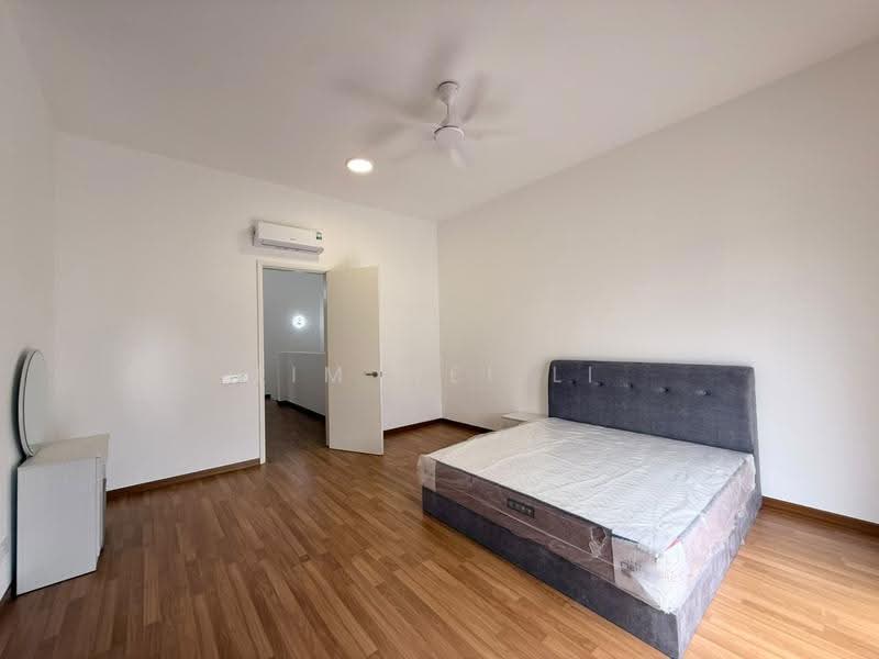 Cluster House for Rent in Taman Ekoflora (Johor Bahru) - Lim Wei Li - Bedroom - PropertyGuru.com.my