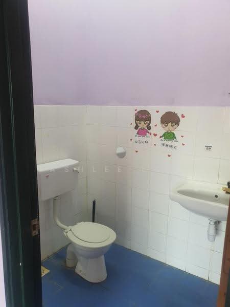 2-storey Terraced House for Sale in Saujana Puchong (Puchong) - Ashlee LSS - Bathroom - PropertyGuru.com.my