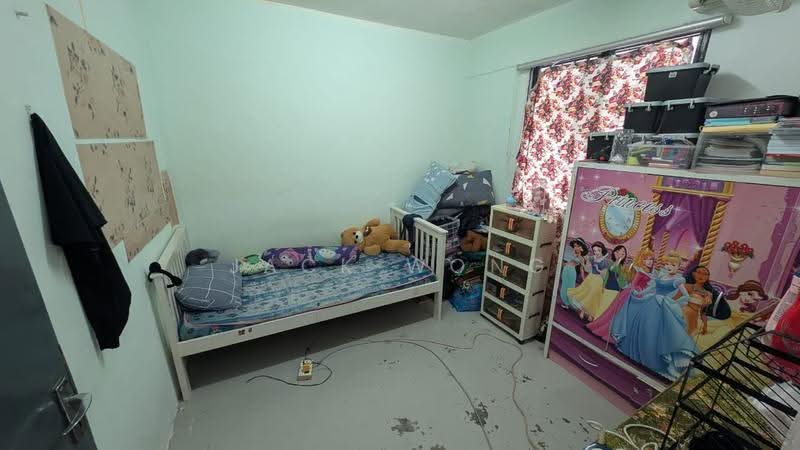 Flat for Sale at Flat Taman Ungku Tun Aminah - Jack Wong - Bedroom - PropertyGuru.com.my