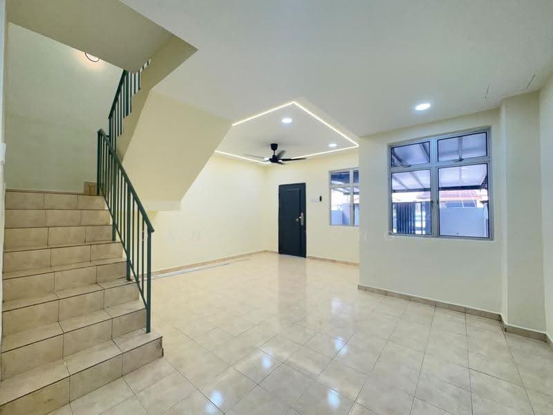 2-storey Terraced House for Sale in Taman Nusantara (Iskandar Puteri (Nusajaya)) - Daniel Yong - Living Room - PropertyGuru.com.my