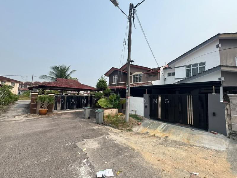 2-storey Terraced House for Sale in Taman Nusantara (Iskandar Puteri (Nusajaya)) - Daniel Yong - Exterior - PropertyGuru.com.my