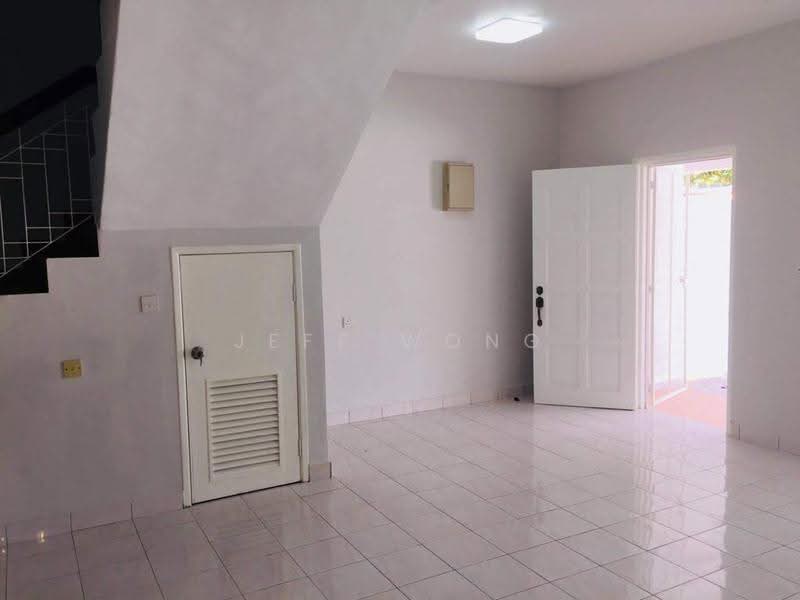 2-storey Terraced House for Sale in Seri Utama Damansara (Kota Damansara) - Jeff Wong - Interior - PropertyGuru.com.my