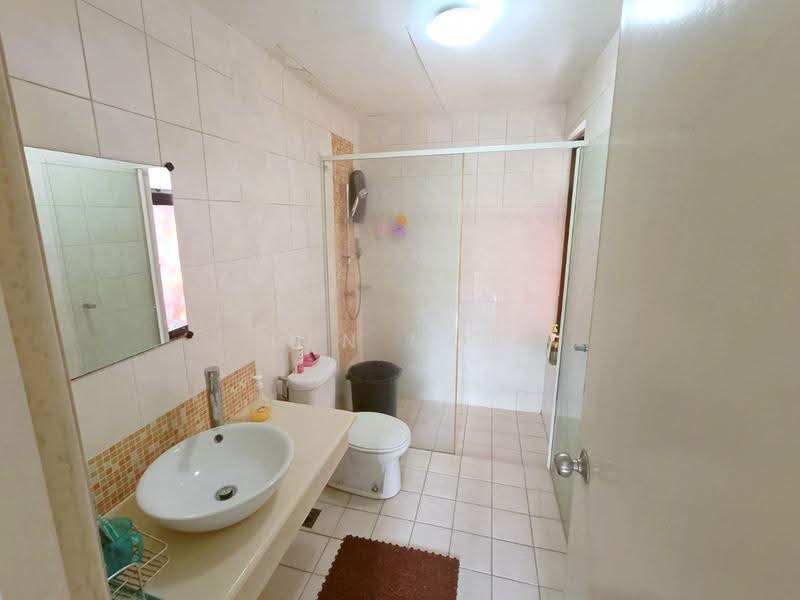 Kondominium untuk Dijual di Opal Damansara - Ben Mok - Bathroom - PropertyGuru.com.my