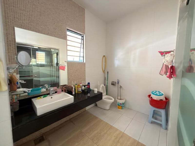 Semi-Detached House for Sale in Ipoh (Perak) - Mr Lee - Bathroom - PropertyGuru.com.my