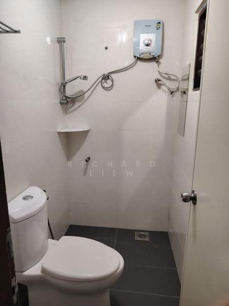 1-storey Terraced House for Sale in Seksyen 17 (Petaling Jaya) - Richard Liew - Bathroom - PropertyGuru.com.my