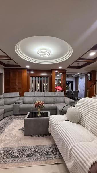 Rumah Teres 2-Tingkat untuk Dijual di Taman Mutiara Rini (Skudai) - Daniel Yong - Living Room - PropertyGuru.com.my