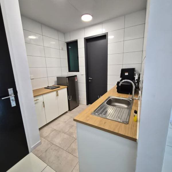Kondominium untuk Disewa di The Valley Residences @ SkySierra - Chun Wei - Kitchen - PropertyGuru.com.my