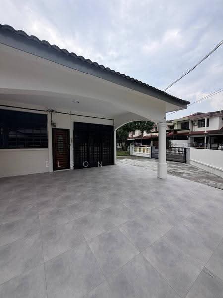 Semi-Detached House for Sale in Taman Rekamas 3 (Simpang Renggam) - Elson Yong - Exterior - PropertyGuru.com.my