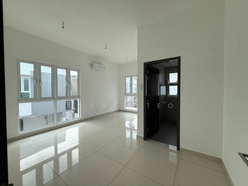Semi-Detached House for Sale in Taman Ponderosa (Johor Bahru) - Andrew Teo - PropertyGuru.com.my