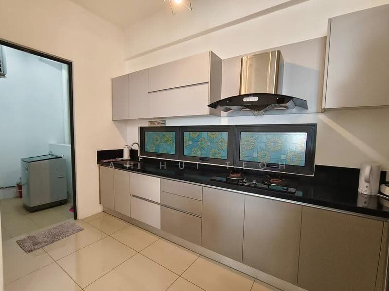 Kediaman Servis untuk Dijual di Mahkota Impian - Kah Hui Teoh - Kitchen - PropertyGuru.com.my