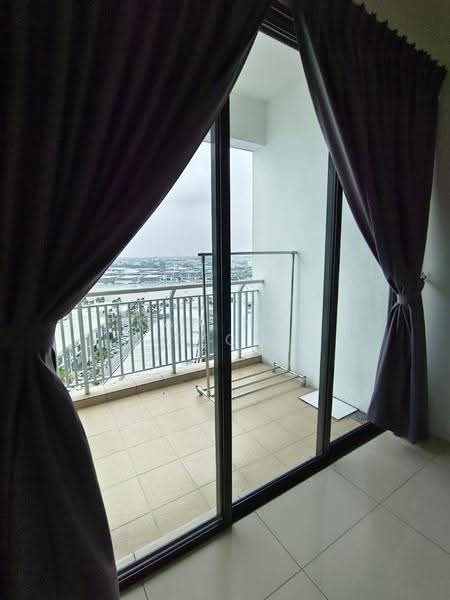Kediaman Servis untuk Dijual di Mahkota Impian - Kah Hui Teoh - Balcony - PropertyGuru.com.my