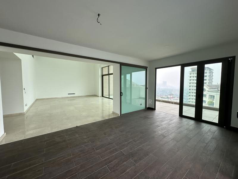Kondominium untuk Dijual di Pinnacle Bangsar - Sheikh Imran - Balcony - PropertyGuru.com.my