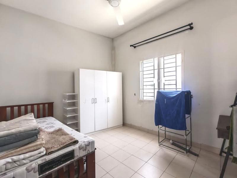 Condominium for Sale at Embun Residence - M Jamil Ali - Bedroom - PropertyGuru.com.my