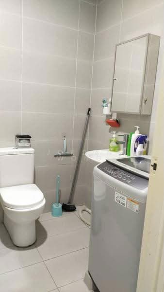 Kondominium untuk Disewa di PARC Regency (Residensi Masai) - Jordan Wong - Bathroom - PropertyGuru.com.my