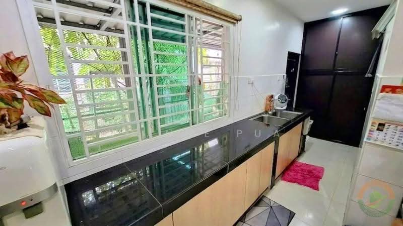 2.5-storey Terraced House for Sale in Bandar Botanic (Klang) - Joanne Pua - Kitchen - PropertyGuru.com.my
