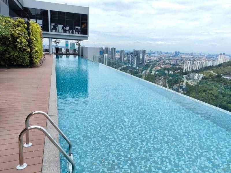 Kediaman Servis untuk Dijual di Millerz Square Serviced Residence - Yap Yong Yong - Pool - PropertyGuru.com.my