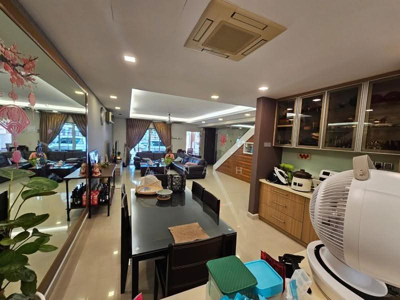 3-storey Terraced House for Sale in Taman Bukit Segar Jaya 1 (Cheras) - Anna H - Living Room - PropertyGuru.com.my