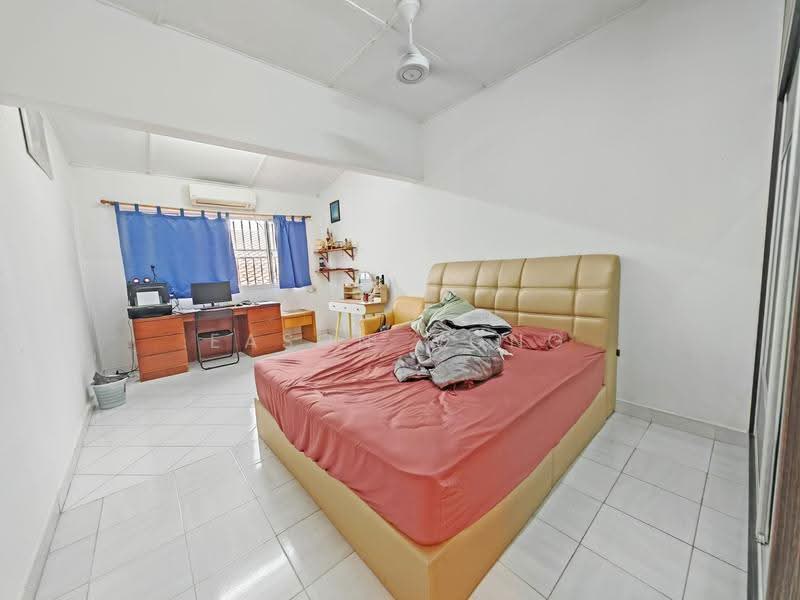2-storey Terraced House for Sale in Taman Bukit Angsana (Cheras) - Eason Wong - Bedroom - PropertyGuru.com.my