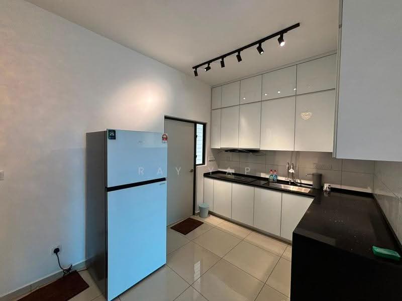 Kondominium untuk Disewa di Waterside Residence - Ray Yap - Kitchen - PropertyGuru.com.my