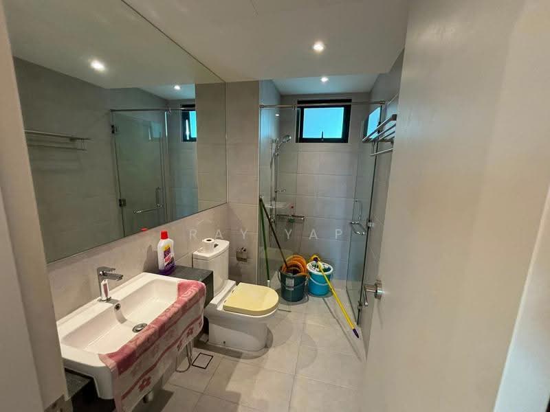 Kondominium untuk Disewa di Waterside Residence - Ray Yap - Bathroom - PropertyGuru.com.my
