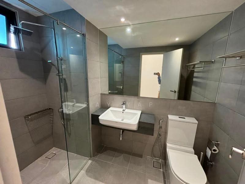 Kondominium untuk Disewa di Waterside Residence - Ray Yap - Bathroom - PropertyGuru.com.my