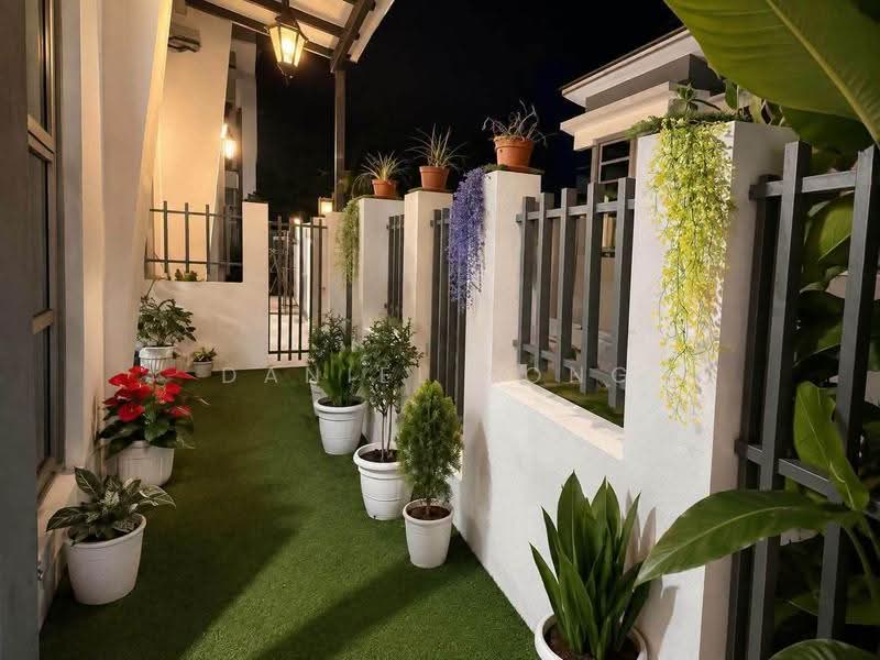 Rumah Teres 3-Tingkat untuk Dijual di Bandar Seri Alam (Masai) - Daniel Yong - Exterior - PropertyGuru.com.my