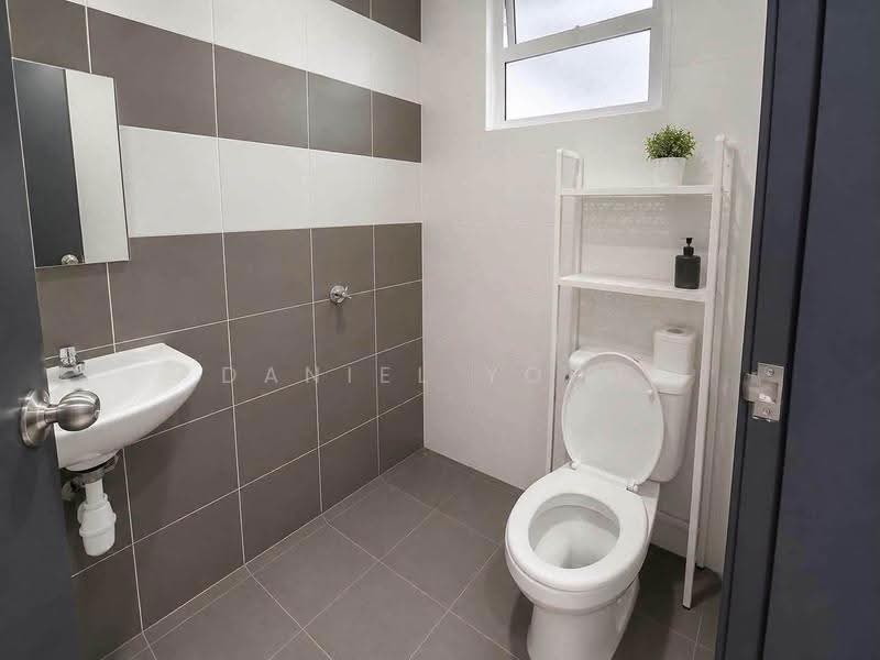 Rumah Teres 3-Tingkat untuk Dijual di Bandar Seri Alam (Masai) - Daniel Yong - Bathroom - PropertyGuru.com.my