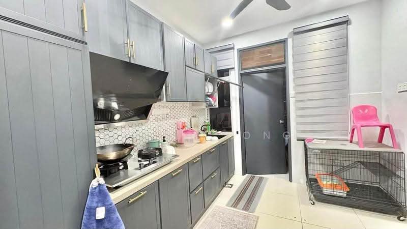 Rumah Teres 3-Tingkat untuk Dijual di Bandar Seri Alam (Masai) - Daniel Yong - Kitchen - PropertyGuru.com.my